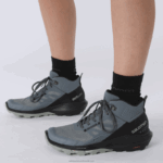 ⁦أحذية المشي لمسافات طويلة للنساء - outpulse mid gore-tex Salomon طقس عاصف / أسود / حديد مشغول B8DLV1116⁩ - الصورة ⁦4⁩