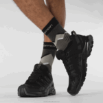 ⁦حذاء الجري ترايل للرجال - XA Pro 3D V8.0 Salomon أسود / مغناطيس B8DLV1479⁩ - الصورة ⁦3⁩